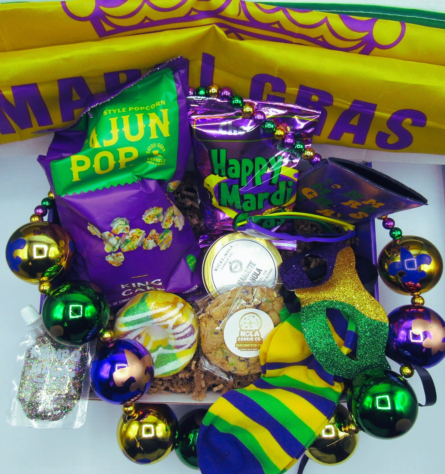 “Ultimate Mardi Gras Experience” Gift Box 💜💚💛